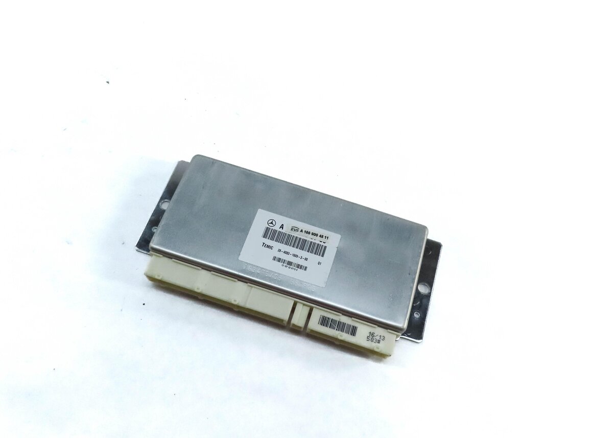 13-15 MERCEDES GL ML CLASS (W166 X166) AIRMATIC AIR SUSPENSION CONTROL MODULE