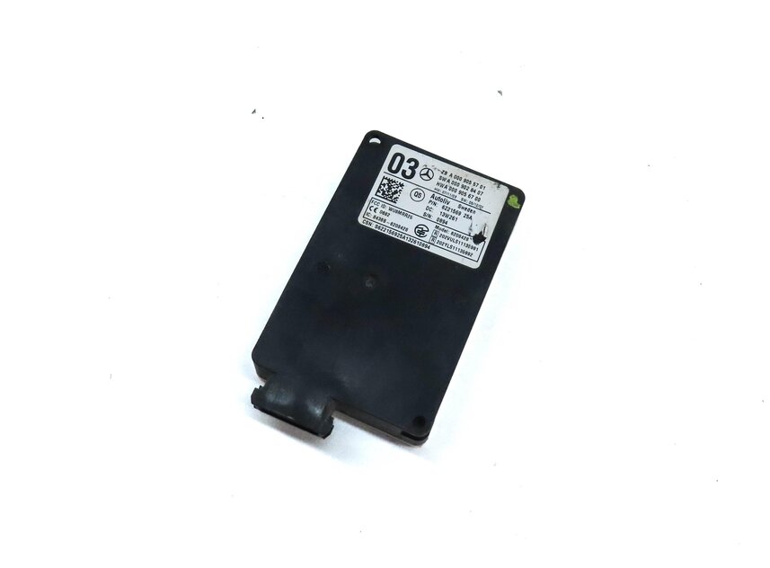 Thumbnail 1: 2014 MERCEDES GL350 GL450 GL550 GL63 CLS550 (C218 X166) BLIND SPOT RADAR MODULE