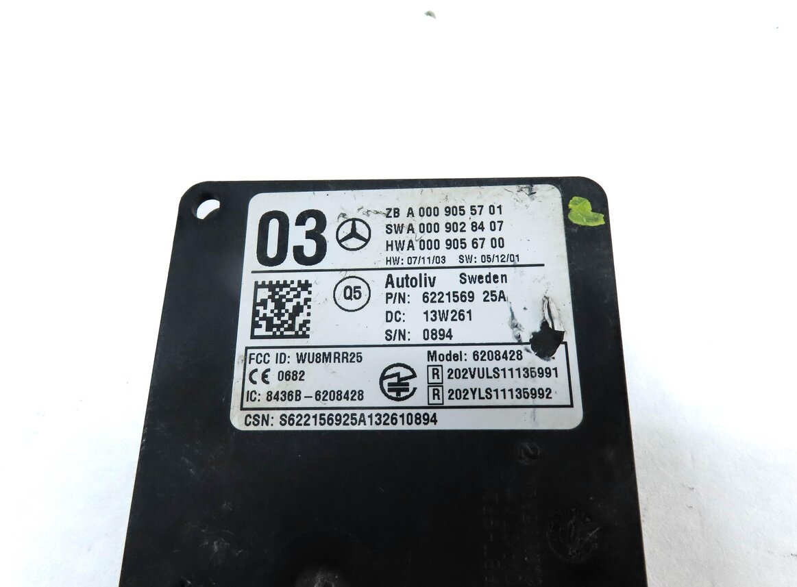 Thumbnail 4: 2014 MERCEDES GL350 GL450 GL550 GL63 CLS550 (C218 X166) BLIND SPOT RADAR MODULE