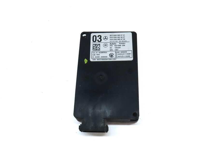 Thumbnail 2: 2014 MERCEDES GL350 GL450 GL550 GL63 CLS550 (C218 X166) BLIND SPOT RADAR MODULE