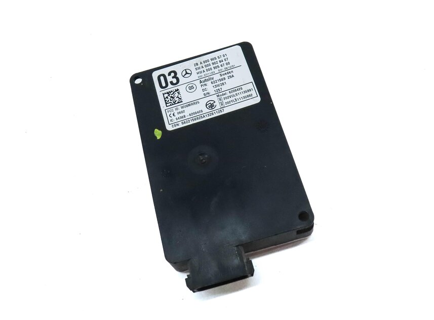 Thumbnail 3: 2014 MERCEDES GL350 GL450 GL550 GL63 CLS550 (C218 X166) BLIND SPOT RADAR MODULE