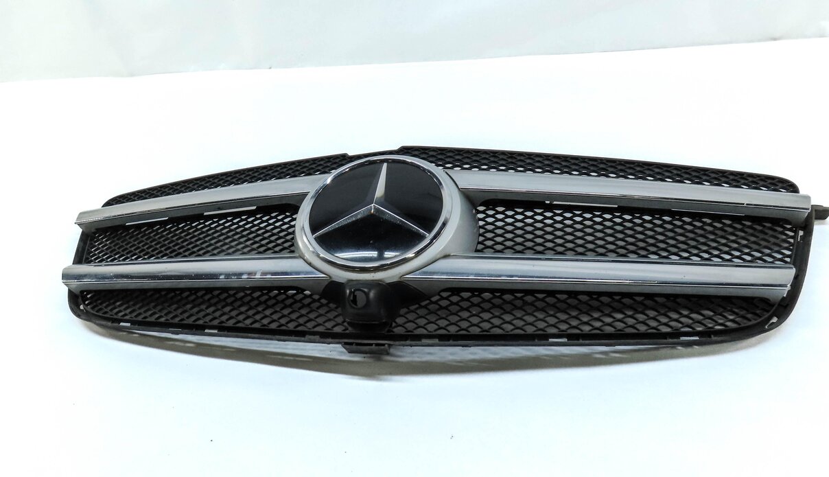 Thumbnail 2: 13-14 MERCEDES GL350 GL450 GL550 GL63 (X166) SPORT ADAPTIVE CRUISE FRONT GRILLE
