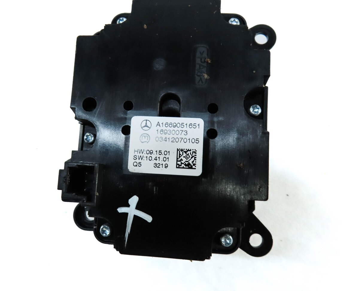 Thumbnail 6: 2014 MERCEDES GL550 (X166) SUSPENSION RIDE HEIGHT SWITCH BUTTON CONTROL PANEL