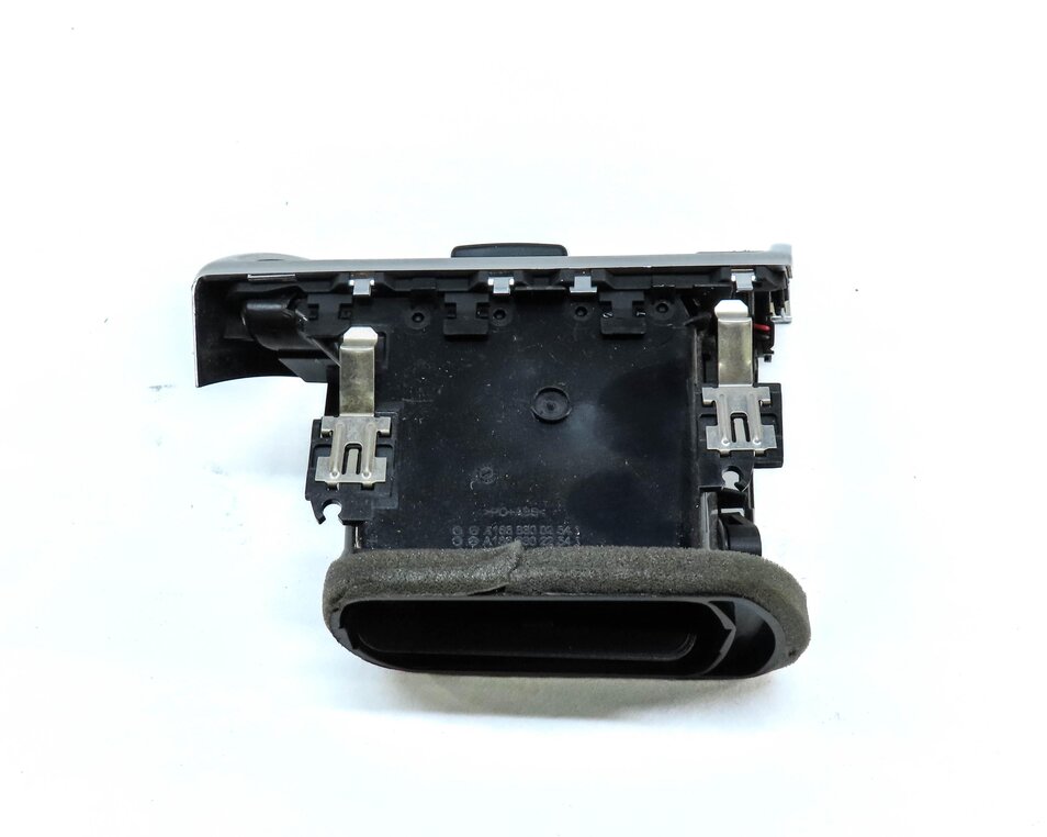 Thumbnail 4: 2014 MERCEDES GL550 (X166) FRONT RIGHT PASSENGER DASH HVAC A/C HEATER AIR VENT