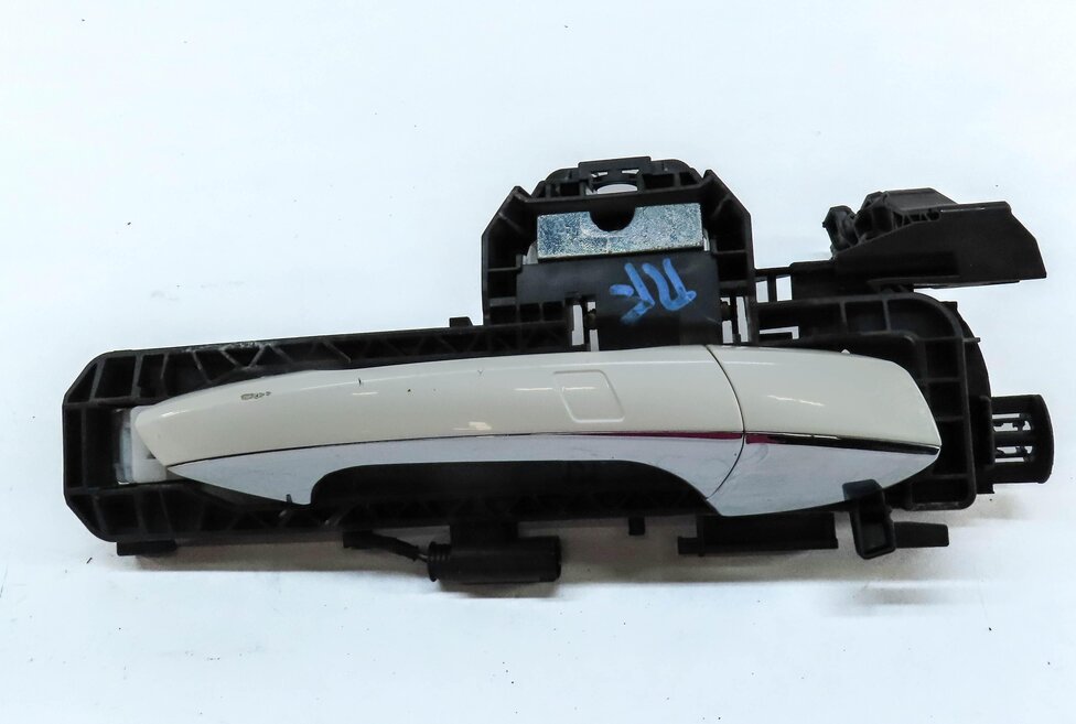 Thumbnail 2: 08-14 MERCEDES C300 C350 E350 E550 - RIGHT FRONT KEYLESS GO DOOR HANDLE (WHITE)