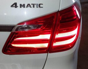 Thumbnail 2: 13-16 MERCEDES GL350 GL450 GL550 (X166) RIGHT REAR INNER TAILLIGHT LIGHT LAMP