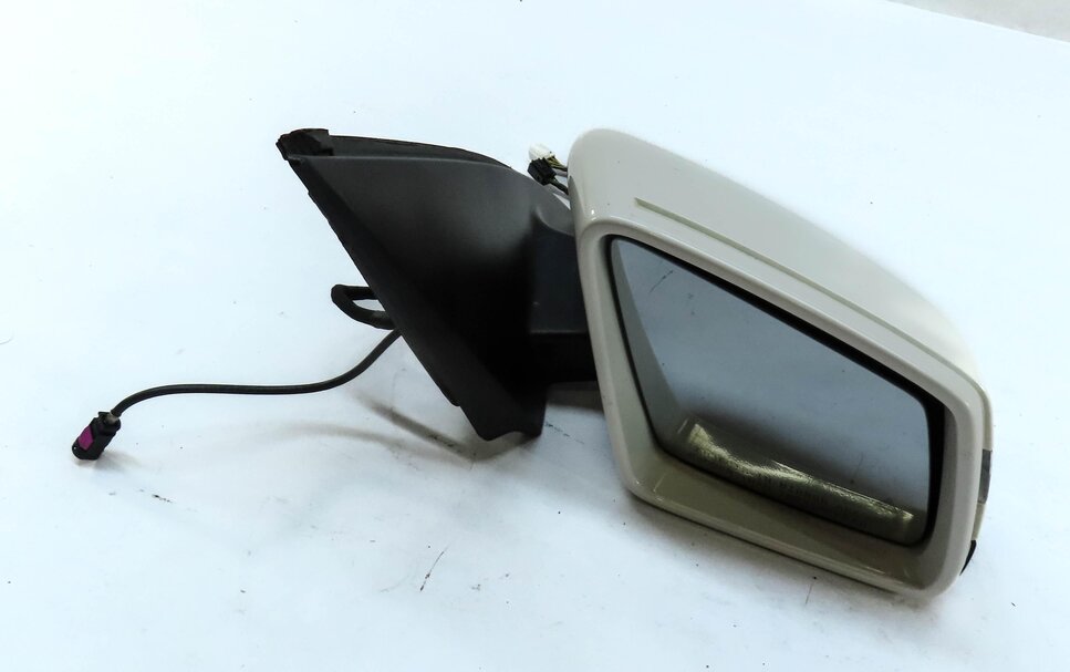 13-16 MERCEDES GL-CLASS (X166) RIGHT HEATED AUTODIM CAMERA DOOR MIRROR (WHITE)