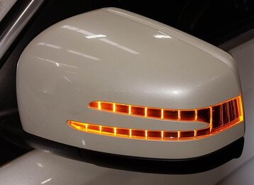 Thumbnail 2: 13-16 MERCEDES GL-CLASS (X166) LEFT HEATED AUTODIM CAMERA DOOR MIRROR (WHITE)