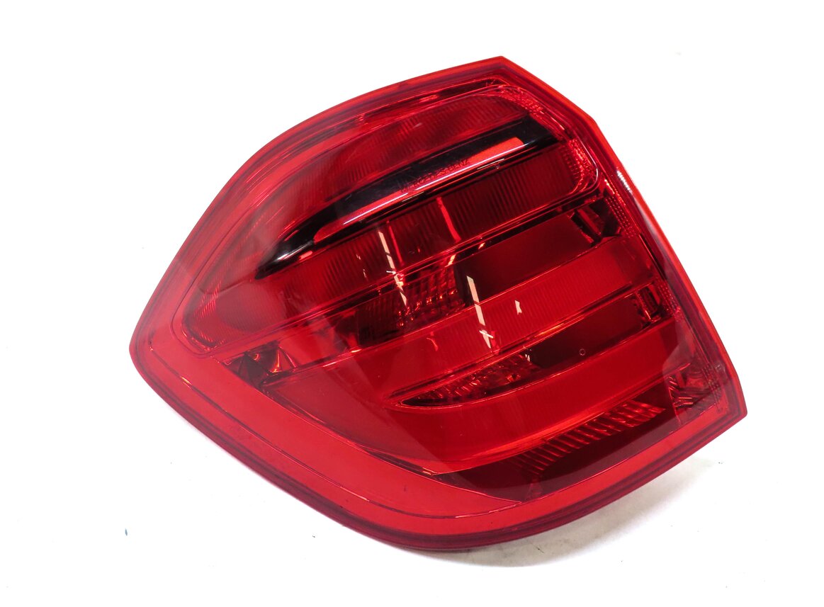 Thumbnail 3: 13-16 MERCEDES GL350 GL450 GL550 (X166) LEFT DRIVER TAILLIGHT BRAKE LIGHT LAMP