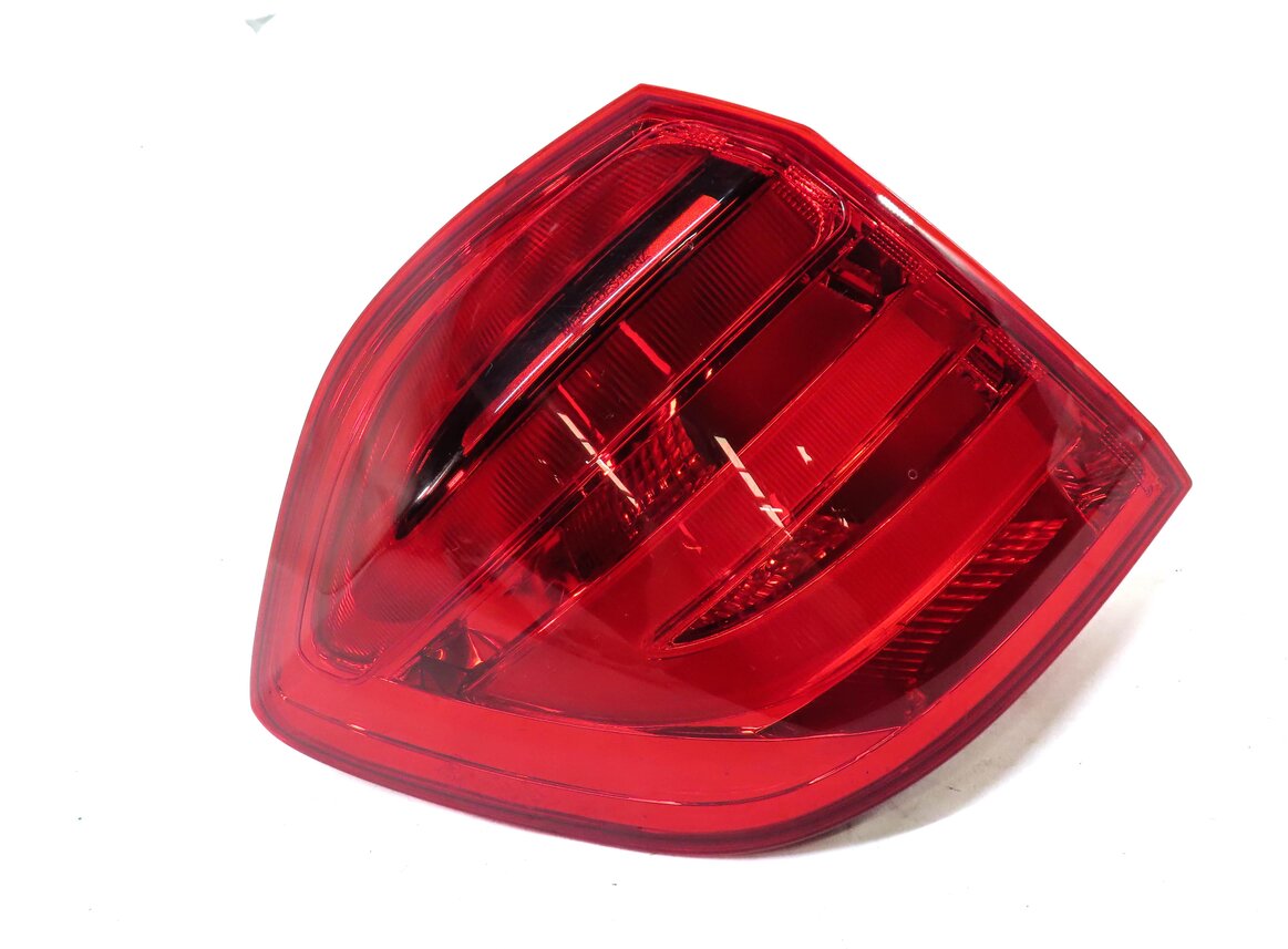 Thumbnail 4: 13-16 MERCEDES GL350 GL450 GL550 (X166) LEFT DRIVER TAILLIGHT BRAKE LIGHT LAMP