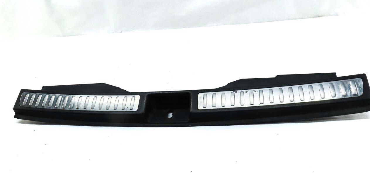 Thumbnail 2: 2014 MERCEDES GL550 X166 REAR HATCH TRUNK SCUFF PLATE SILL TRIM PANEL 1666900341