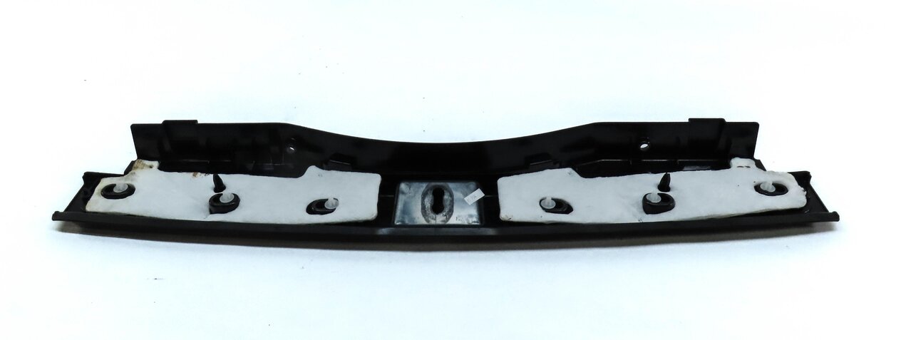 Thumbnail 6: 2014 MERCEDES GL550 X166 REAR HATCH TRUNK SCUFF PLATE SILL TRIM PANEL 1666900341