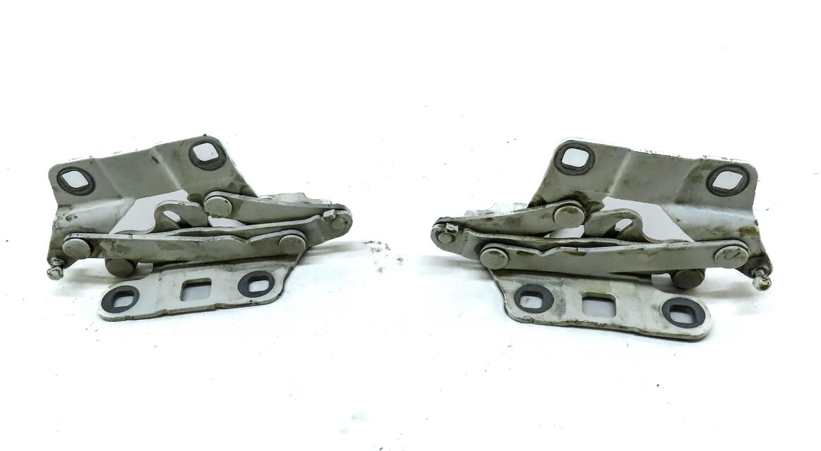 Thumbnail 2: 2012-2019 MERCEDES GL ML CLASS (W166 X166) FRONT HOOD HINGE SET (DIAMOND WHITE)