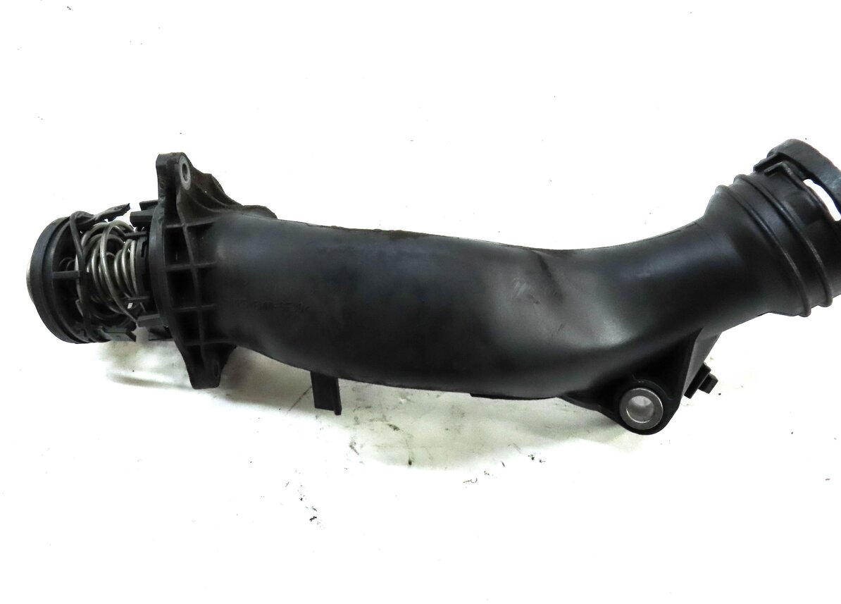 Thumbnail 4: 2014 MERCEDES GL550 X166 4.6L TURBO M278 ENGINE THERMOSTAT HOUSING COOLANT PIPE