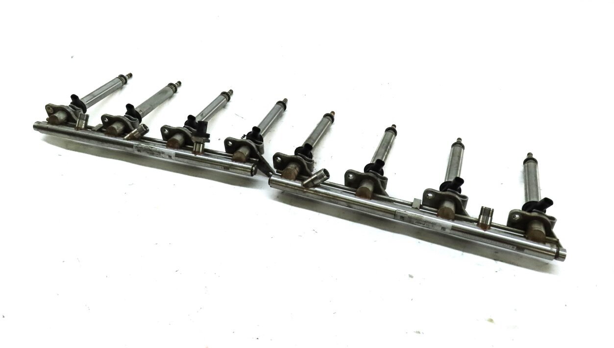 2014 MERCEDES GL550 (X166) 4.6L TURBO M278 ENGINE FUEL INJECTOR SET 8 w/ RAILS