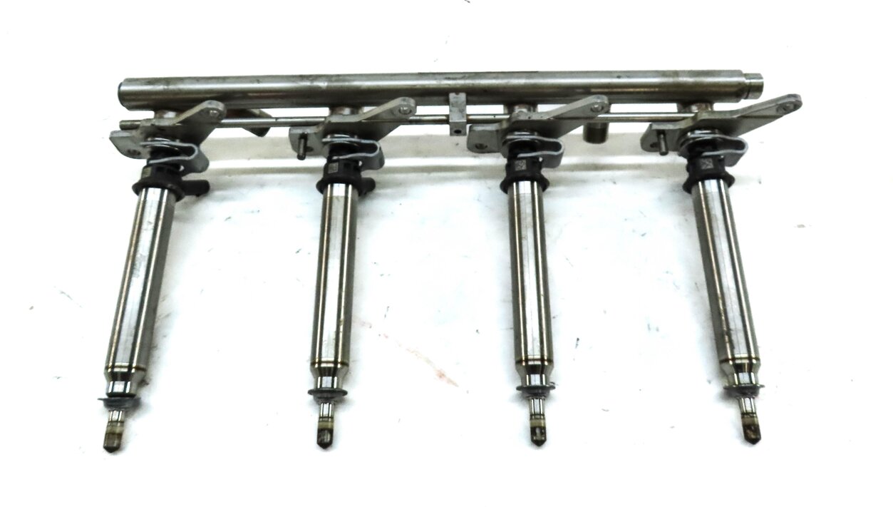 Thumbnail 10: 2014 MERCEDES GL550 (X166) 4.6L TURBO M278 ENGINE FUEL INJECTOR SET 8 w/ RAILS