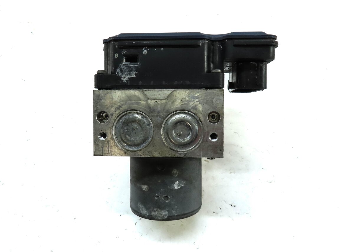 Thumbnail 4: 2014-2015 MERCEDES GL350 GL450 GL550 (X166) ADAPTIVE CRUISE - ABS BRAKE PUMP