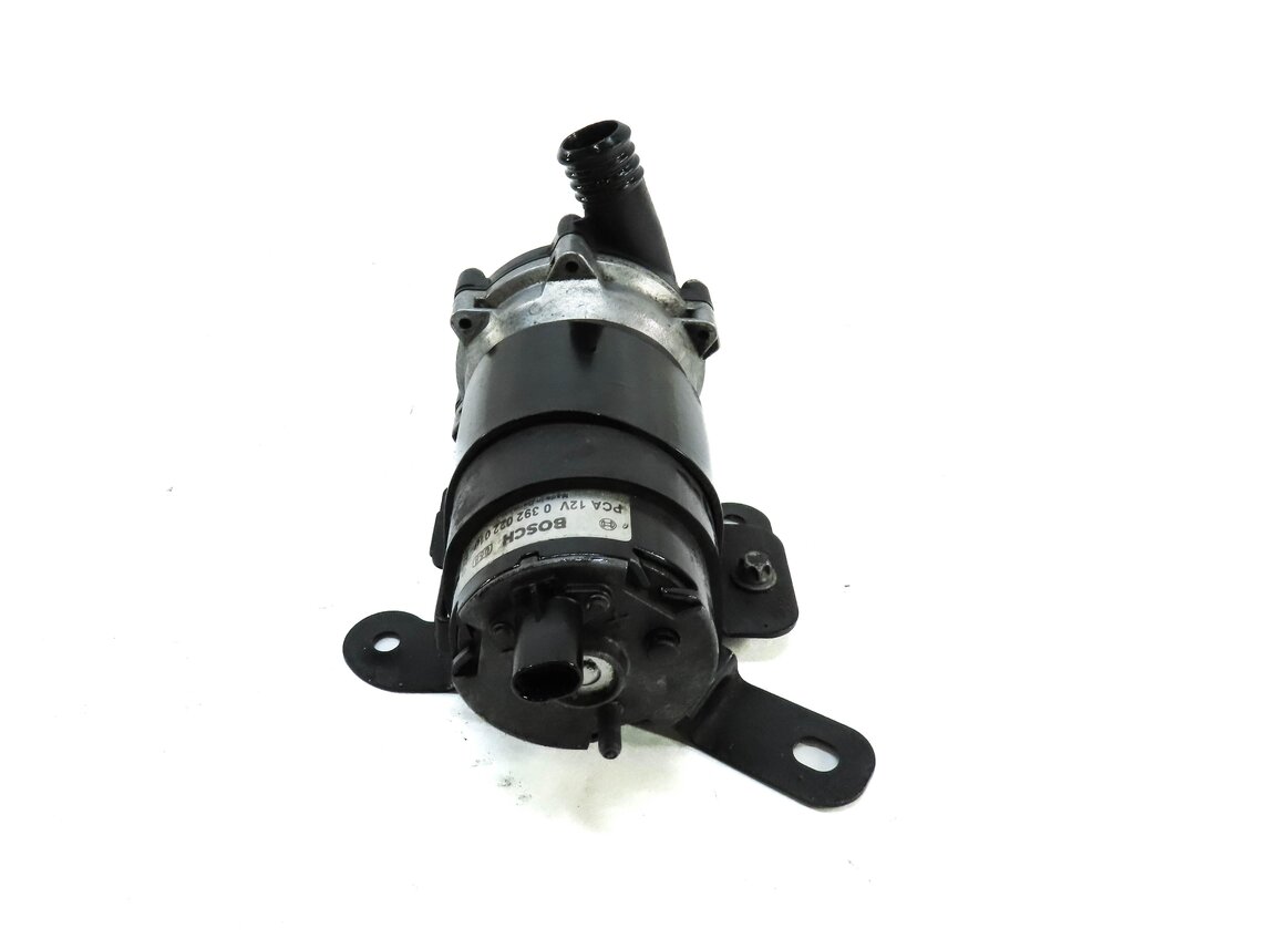 Thumbnail 5: 2014 MERCEDES GL550 X166 4.6L TURBO M278 ENGINE AUXILIARY WATER PUMP 0392022010