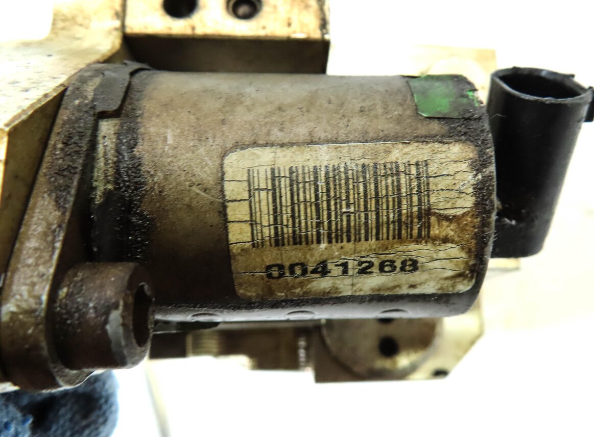 Thumbnail 6: 2014 MERCEDES GL550 (X166) FRONT ACTIVE SWAY BAR HYDRAULIC BLOCK 1663201158