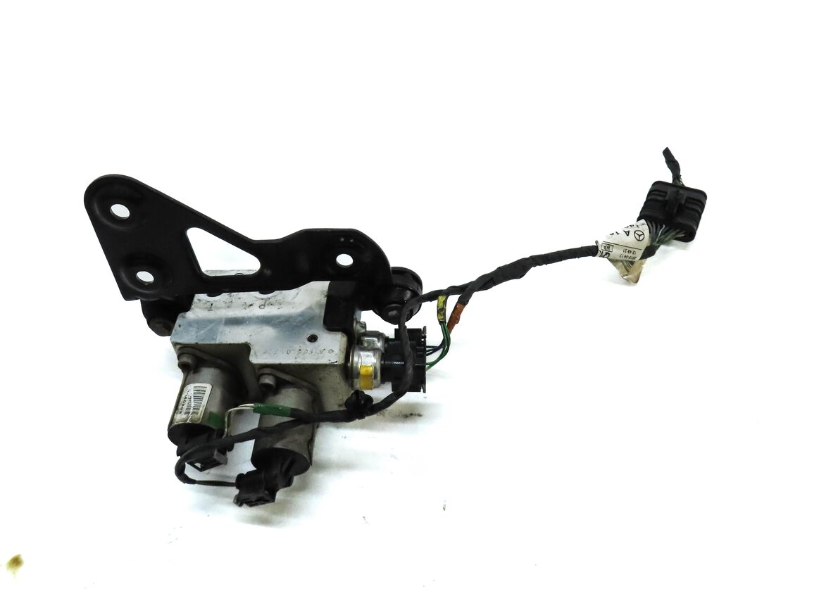 Thumbnail 6: 2014 MERCEDES GL550 (X166) REAR ACTIVE SEAY BAR VALVE BLOCK 1663201258