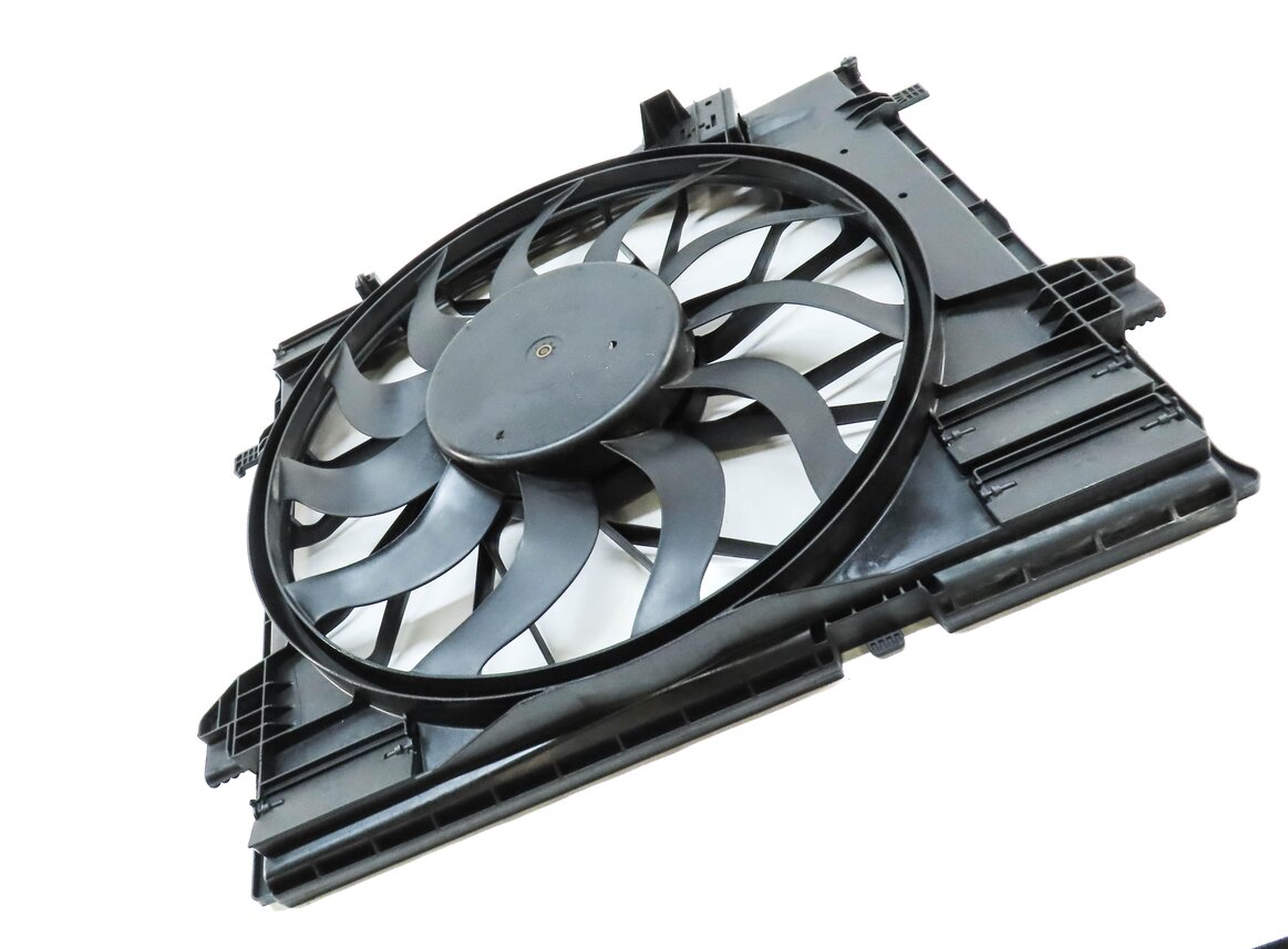 Thumbnail 3: 13-19 MERCEDES GL GLE GLS ML (W166 X166) 600w RADIATOR COOLING FAN (TOW PACKAGE)