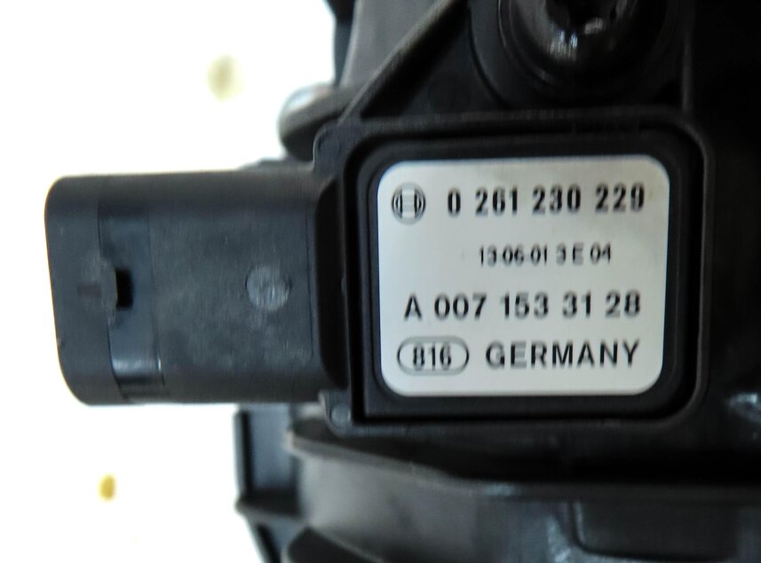 Thumbnail 10: 11-20 MERCEDES CL E G GL GLE GLS ML S SL CLS (W212 W166 X166) V8 INTAKE MANIFOLD