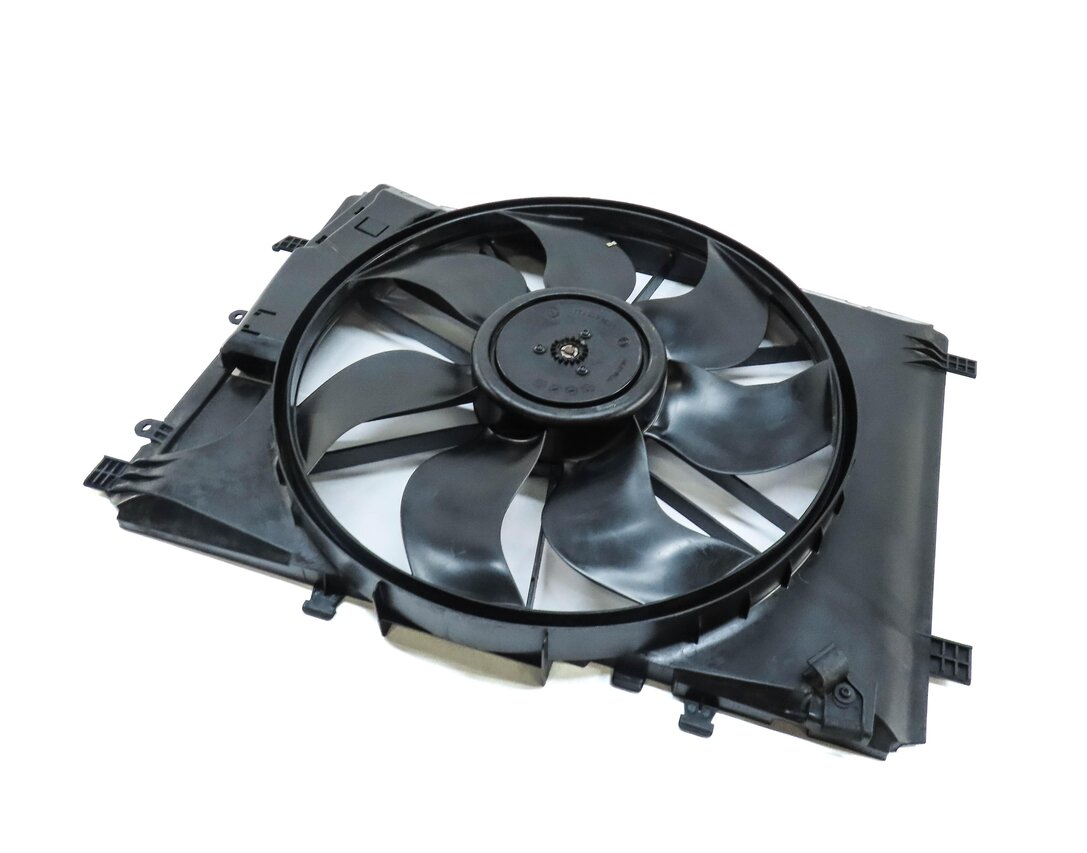 08-17 MERCEDES B C E CLA CLS GLK SLK (W207 W204 X204 W212) RADIATOR COOLING FAN