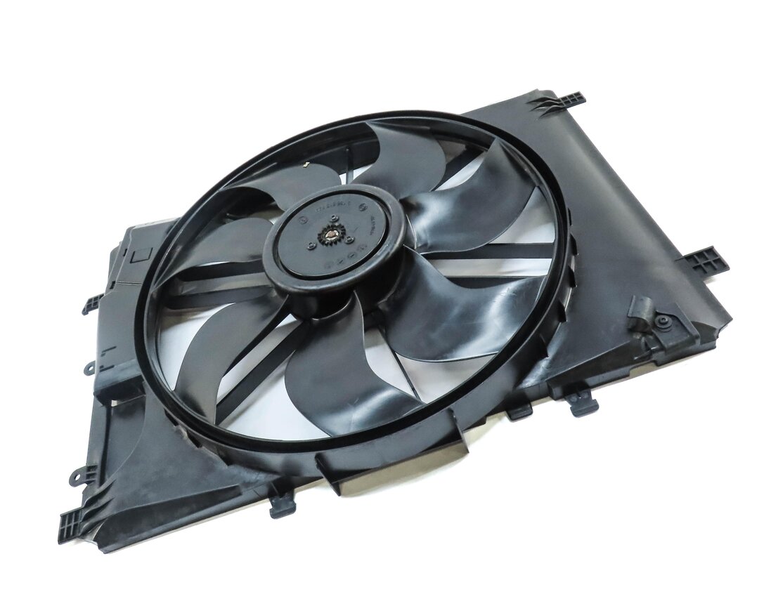 Thumbnail 3: 08-17 MERCEDES B C E CLA CLS GLK SLK (W207 W204 X204 W212) RADIATOR COOLING FAN