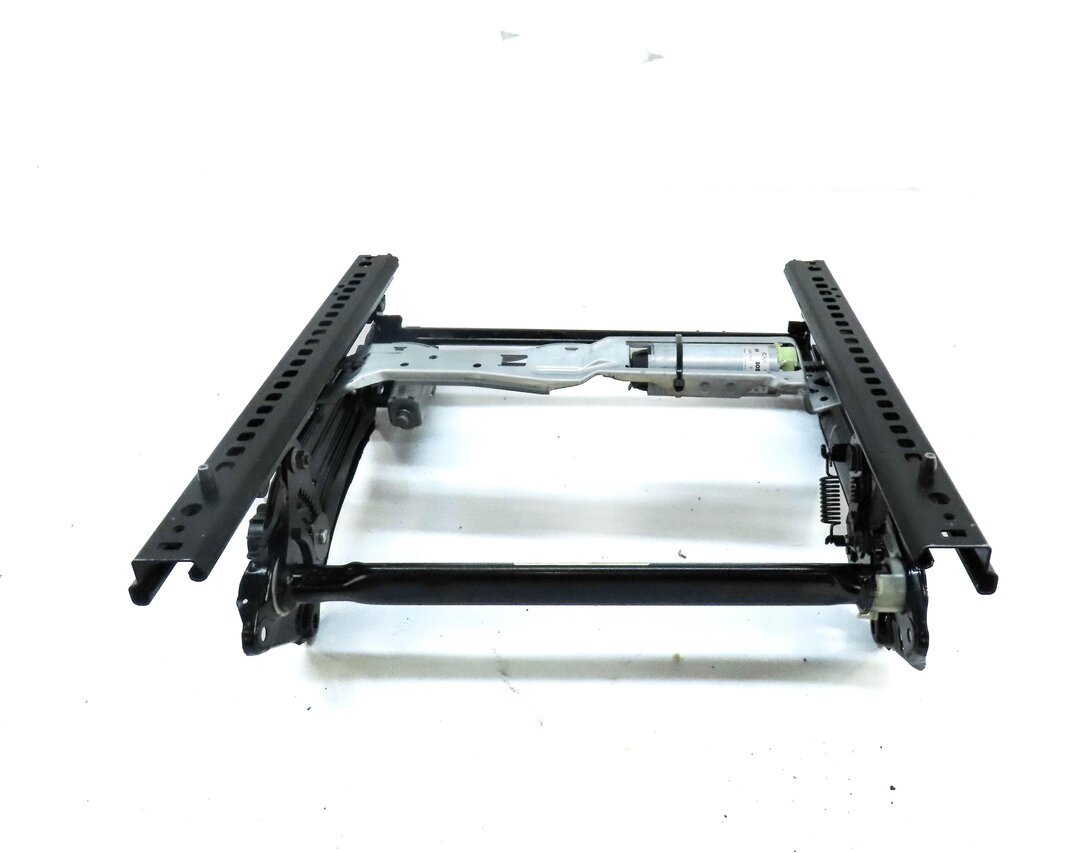 Thumbnail 5: 08-14 MERCEDES C230 C250 C300 C350 (W204) SEDAN - PASSENGER SEAT TRACK w/ MOTORS
