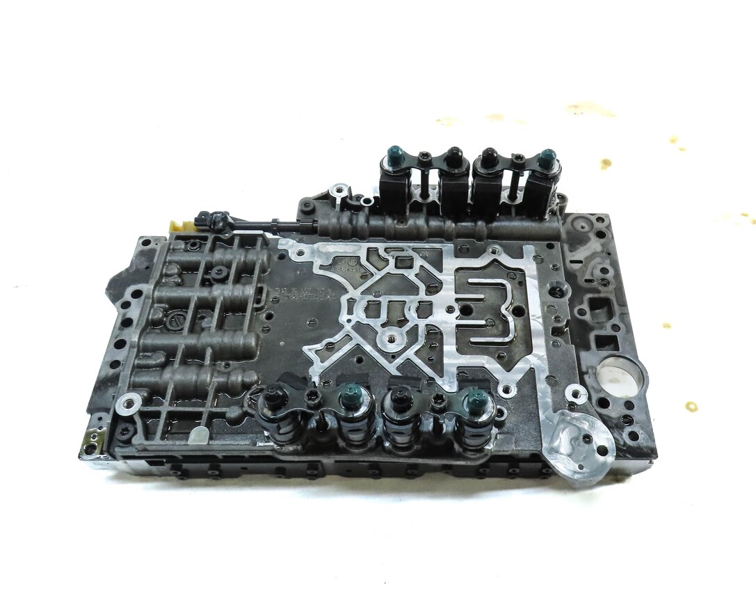 Thumbnail 5: 12-15 MERCEDES C250 C350 SLK250 SLK350 (R172 W204) TRANSMISSION VALVE BODY BLOCK