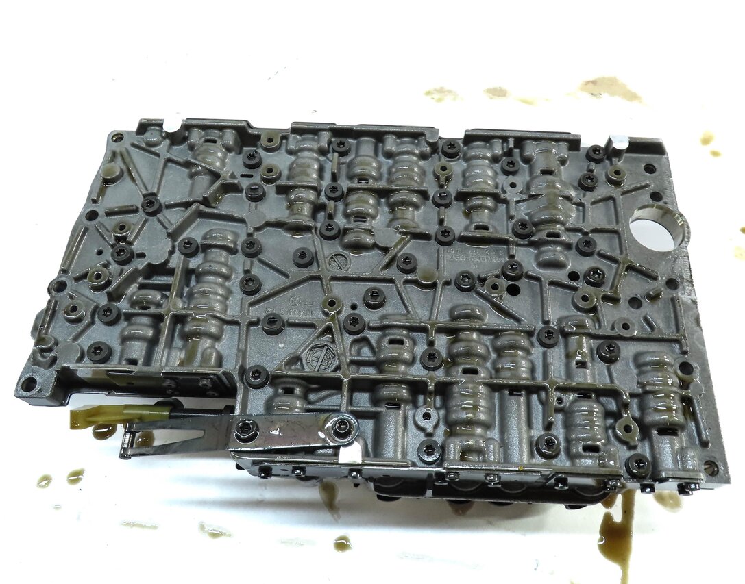 Thumbnail 6: 12-15 MERCEDES C250 C350 SLK250 SLK350 (R172 W204) TRANSMISSION VALVE BODY BLOCK