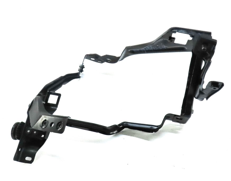 Thumbnail 4: 2012 MERCEDES C250 SEDAN (W204) FRONT RIGHT HEADLIGHT HEAD LAMP MOUNT BRACKET