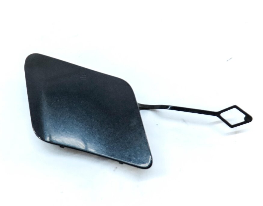 Thumbnail 4: 2012 MERCEDES C250 SEDAN (W204) FRONT TOW HOOK COVER TRIM (MAGNETITE BLACK)