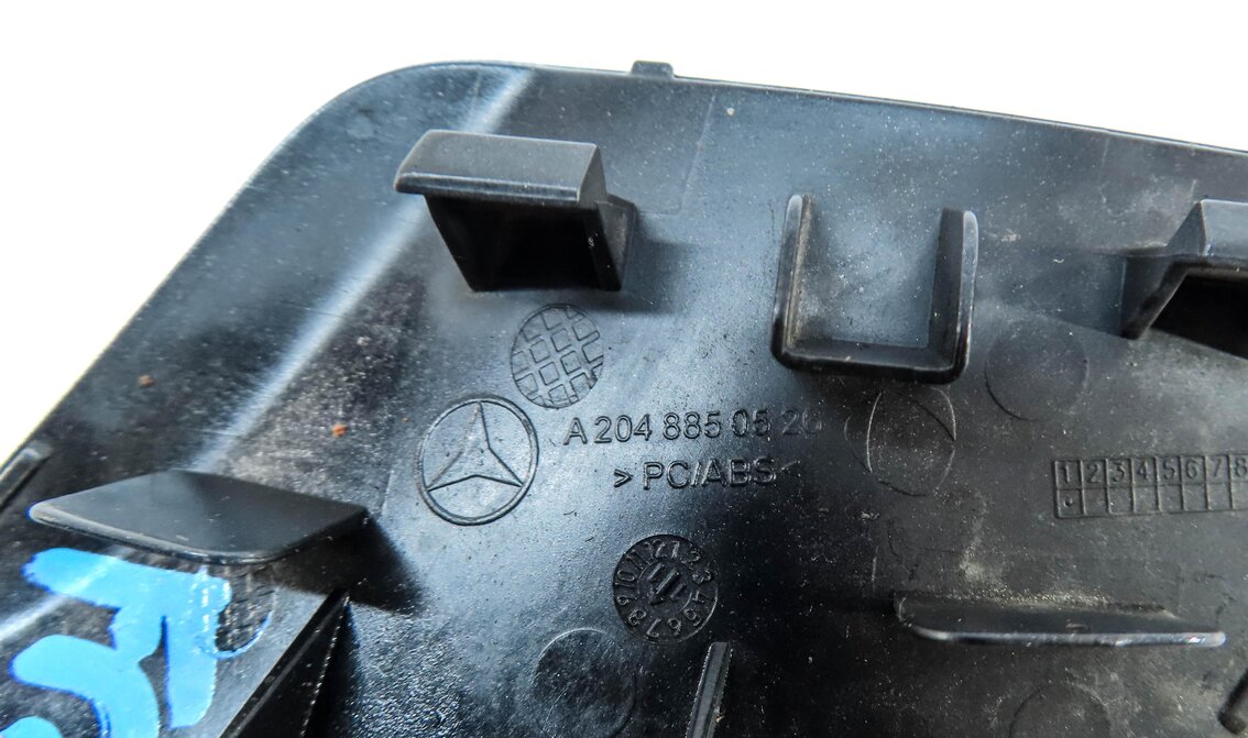Thumbnail 6: 2012 MERCEDES C250 SEDAN (W204) FRONT TOW HOOK COVER TRIM (MAGNETITE BLACK)