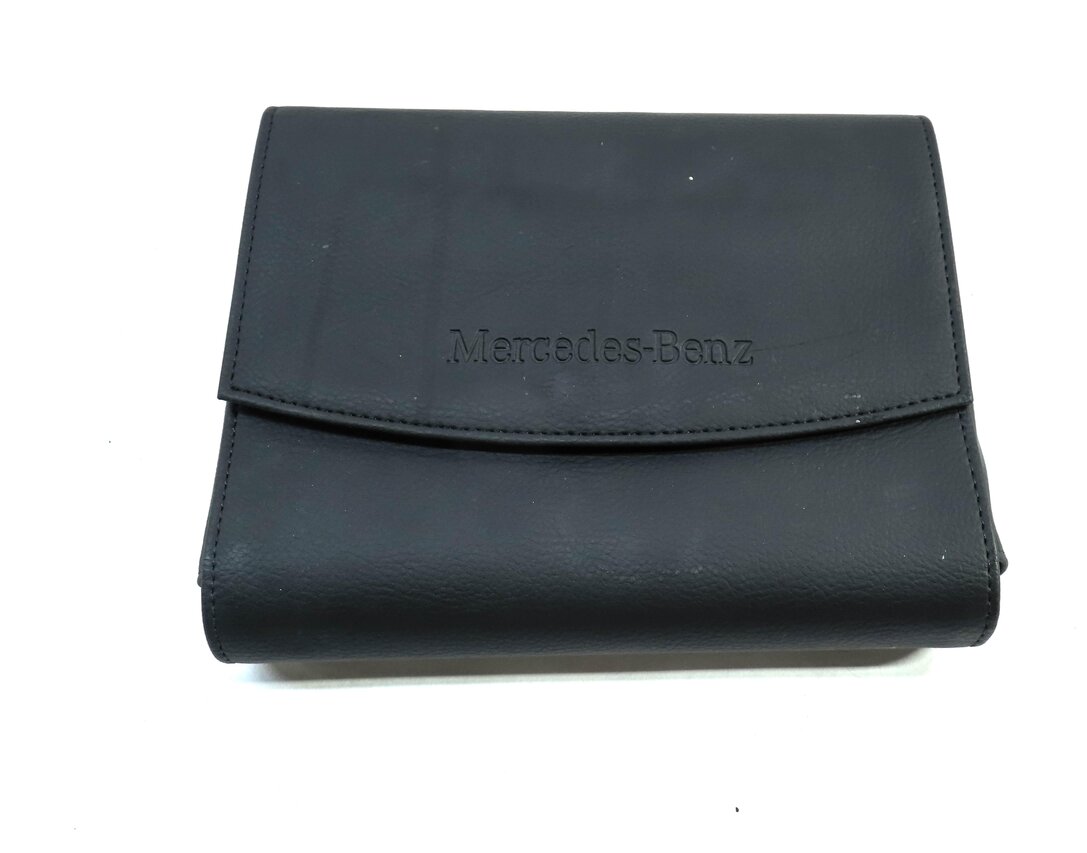 2012 MERCEDES C250 SEDAN (W204) OWNERS MANUAL BOOKLET SET 7 w/ CARRYING CASE