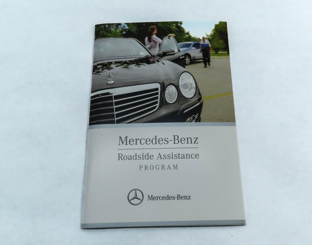 Thumbnail 6: 2012 MERCEDES C250 SEDAN (W204) OWNERS MANUAL BOOKLET SET 7 w/ CARRYING CASE