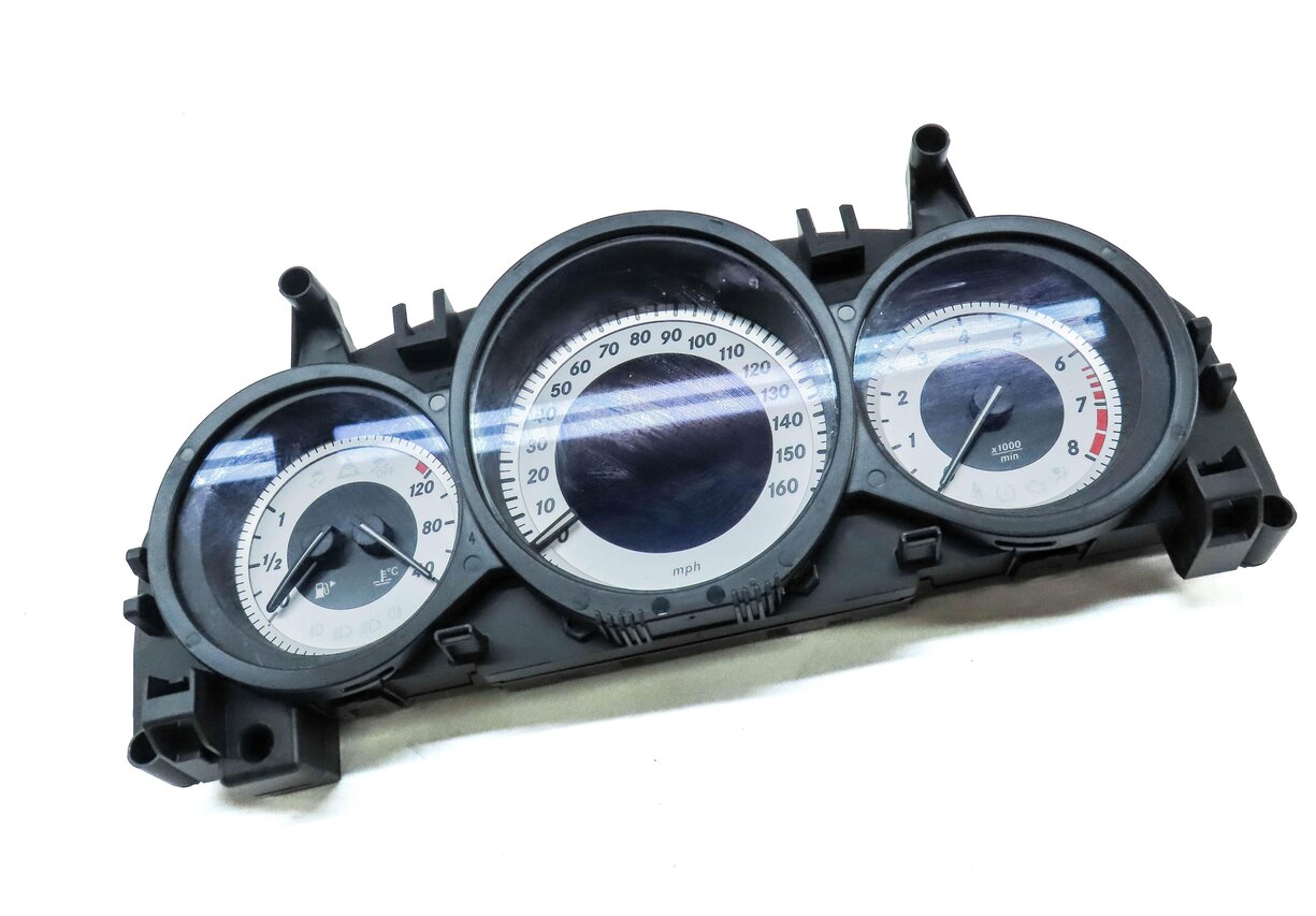 Thumbnail 4: 2012 MERCEDES C250 C300 C350 (C204 W204) SPEEDOMETER GAUGE CLUSTER (***k MILES)