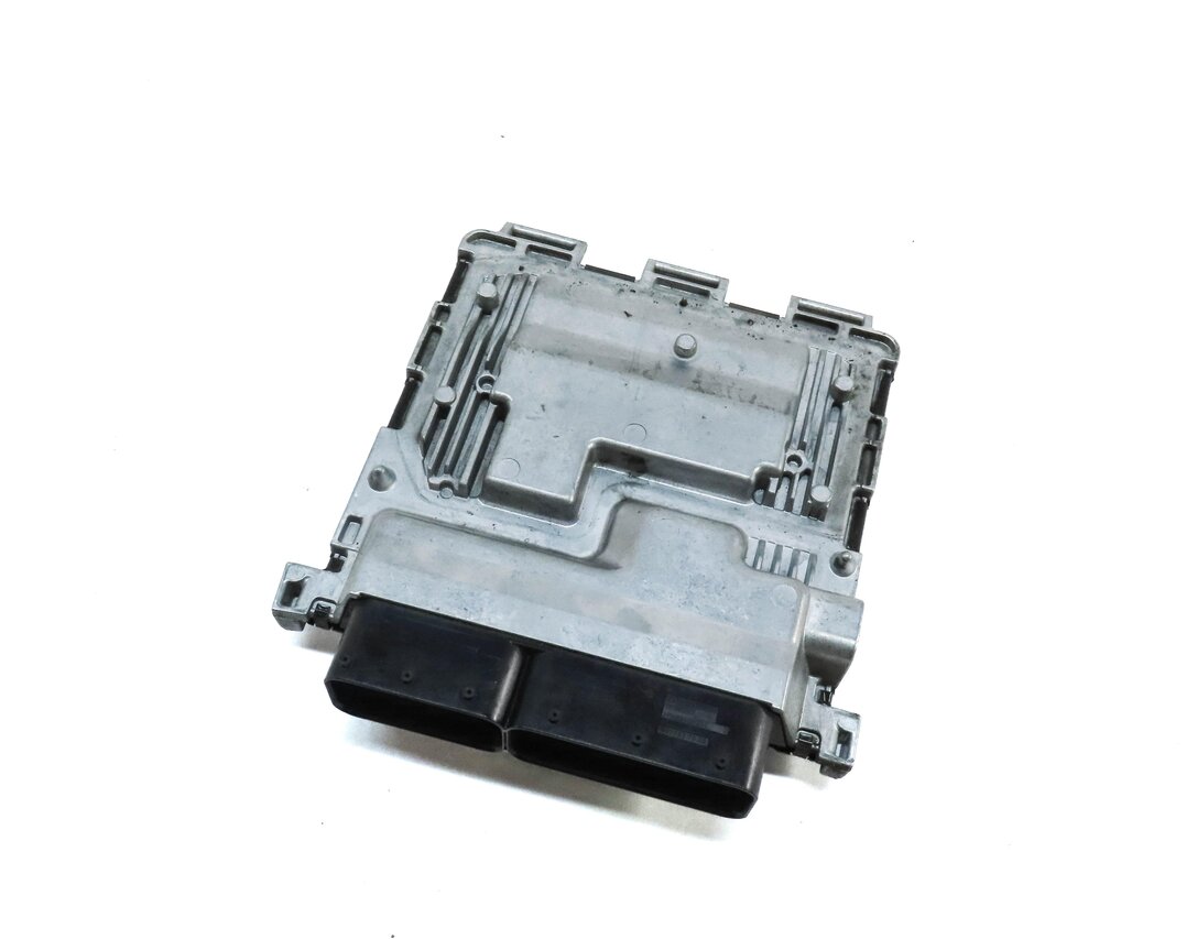 2012-2015 MERCEDES C250 SLK250 (R172 W204) 1.8L TURBO M271 ENGINE CONTROL MODULE