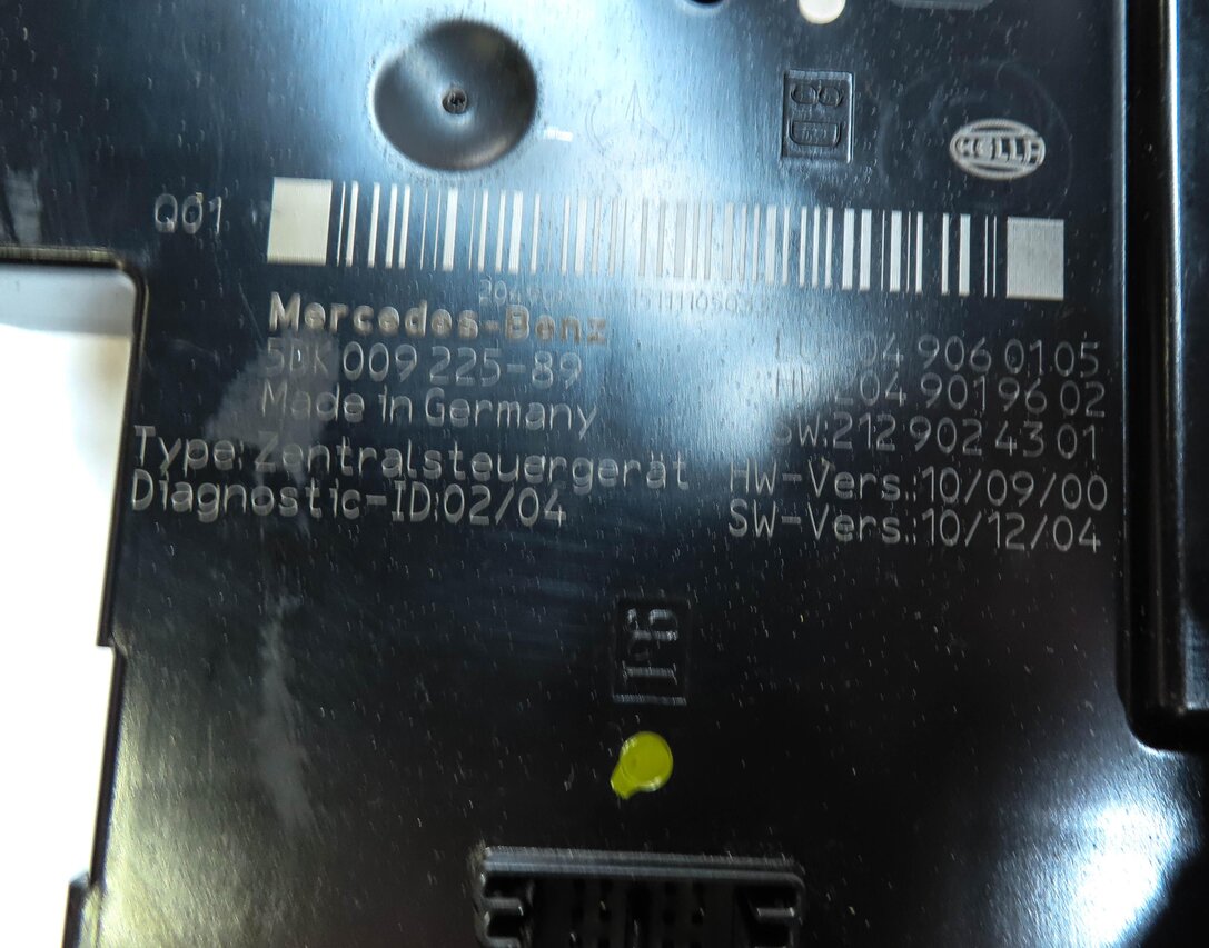 Thumbnail 6: 2011-2015 MERCEDES C-CLASS (W204) REAR SIGNAL ACQUISITION CONTROL MODULE SAM