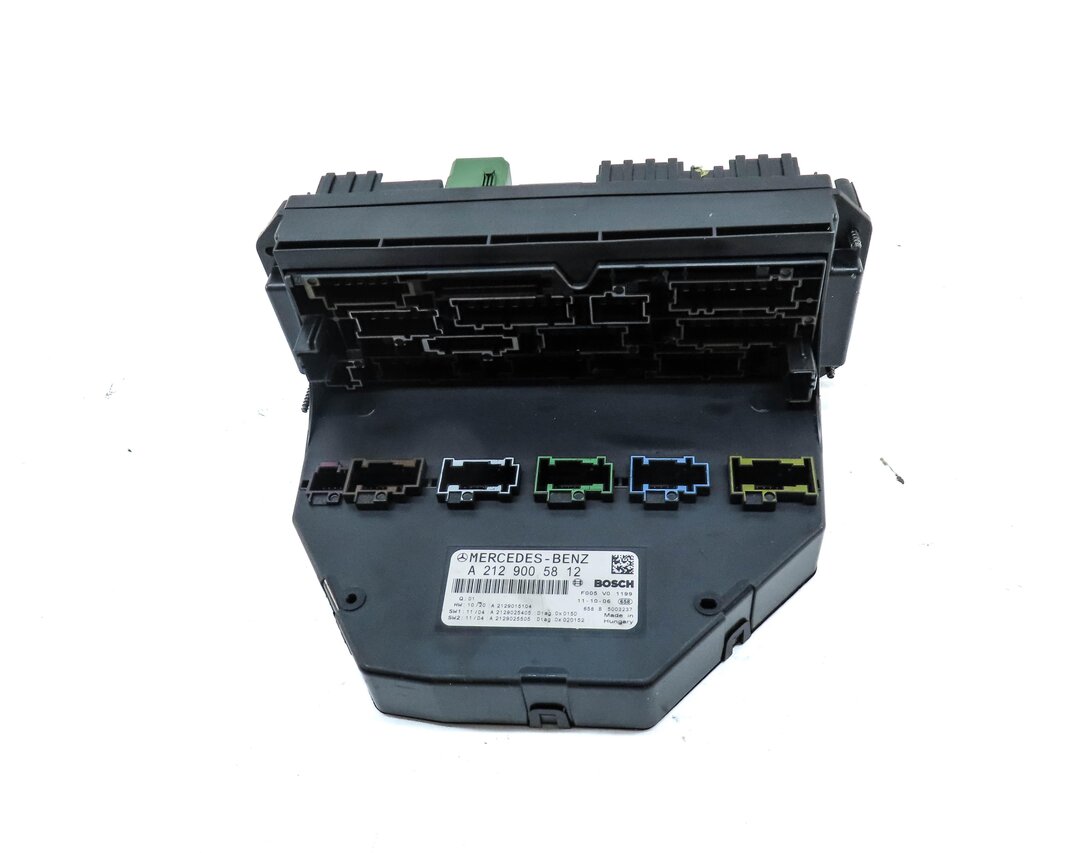 Thumbnail 2: 2012 MERCEDES C250 SEDAN (W204) FRONT LEFT SIGNAL ACQUISITION MODULE SAM