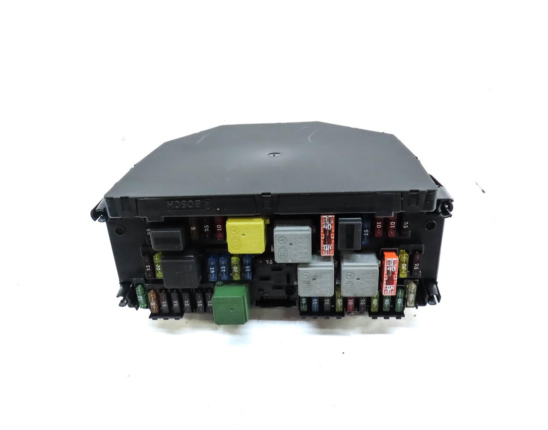 Thumbnail 5: 2012 MERCEDES C250 SEDAN (W204) FRONT LEFT SIGNAL ACQUISITION MODULE SAM