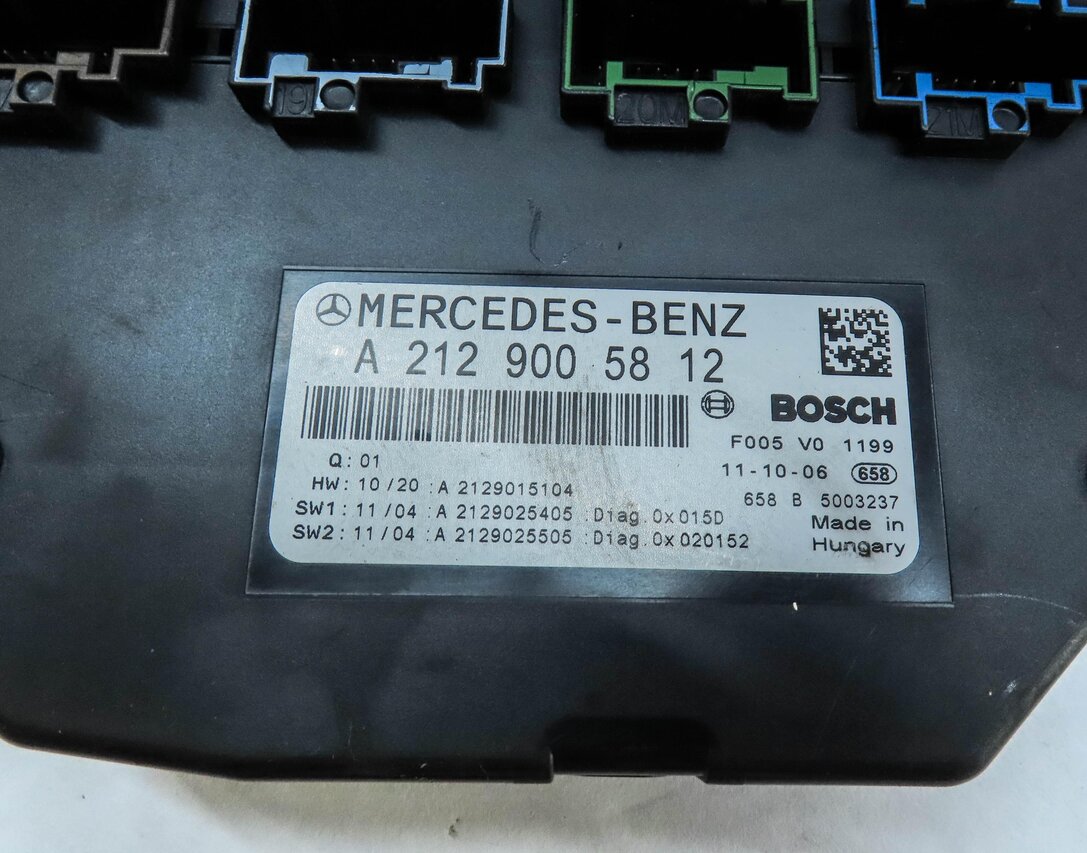 Thumbnail 6: 2012 MERCEDES C250 SEDAN (W204) FRONT LEFT SIGNAL ACQUISITION MODULE SAM