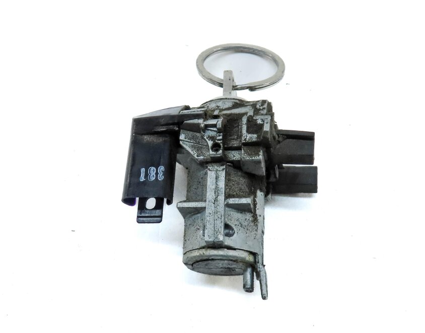 Thumbnail 5: 2012 MERCEDES C250 SEDAN (W204) FRONT LEFT DRIVER DOOR LOCK CYLINDER w/ KEY