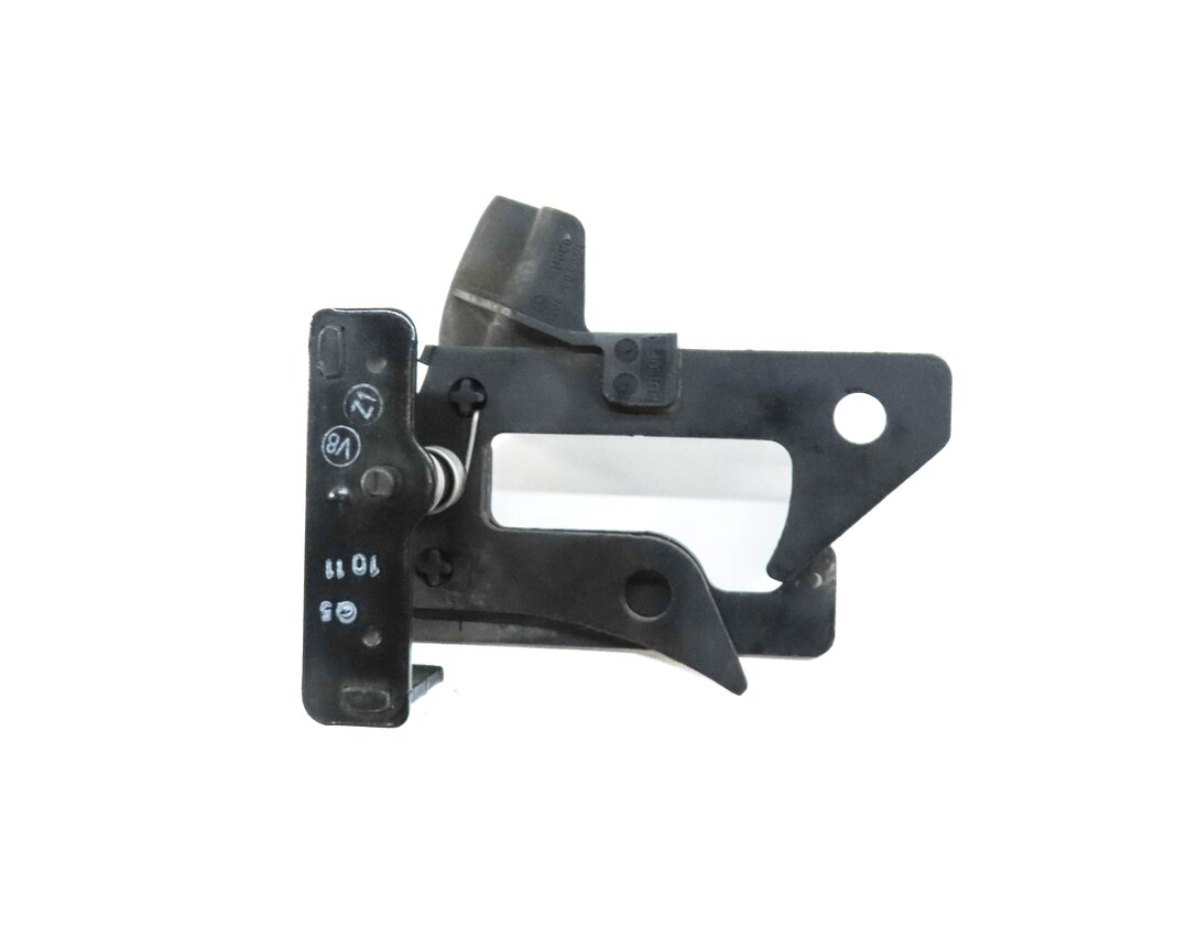 Thumbnail 8: 2012 MERCEDES C250 SEDAN (W204) HOOD SAFETY RELEASE LEVER LATCH w/ 2 HOOKS SET 3