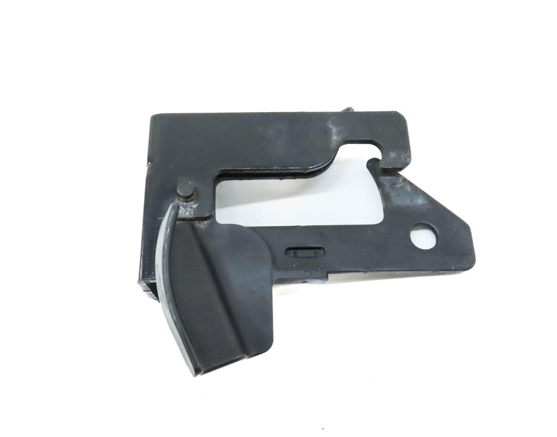 Thumbnail 9: 2012 MERCEDES C250 SEDAN (W204) HOOD SAFETY RELEASE LEVER LATCH w/ 2 HOOKS SET 3