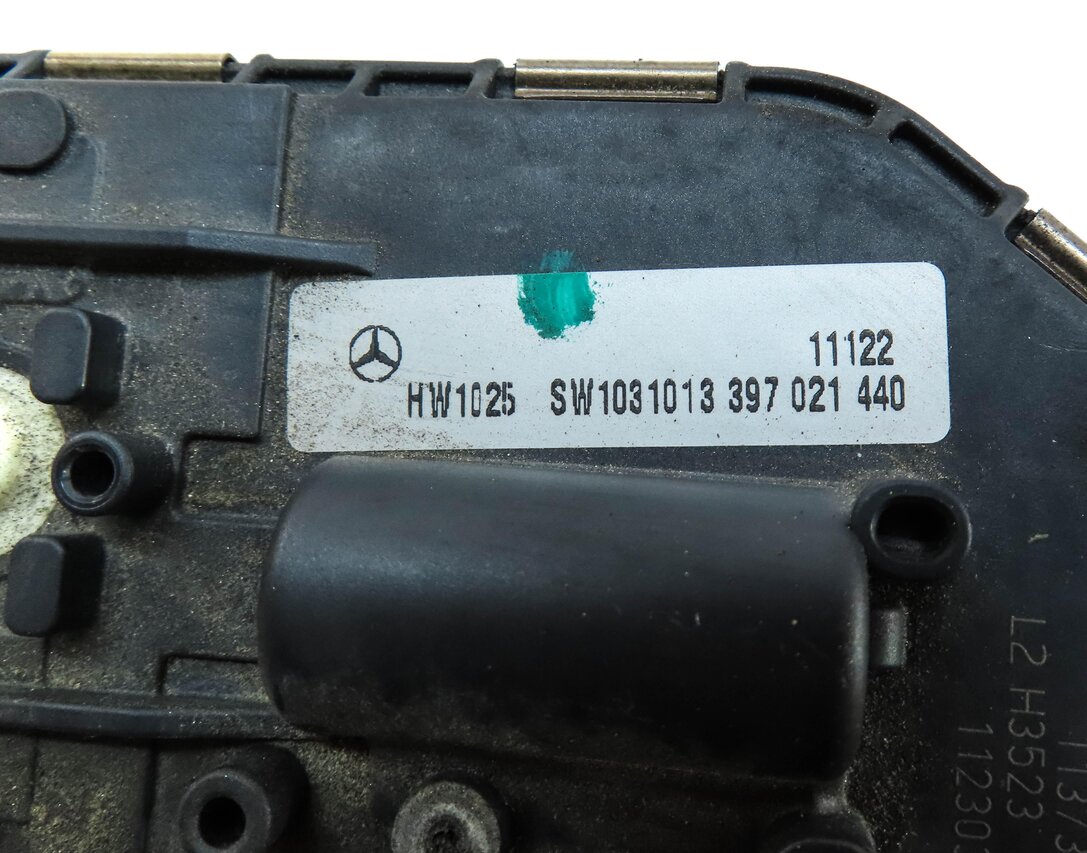 Thumbnail 6: 08-20 MERCEDES C E CLASS (A207 C207 W204 W207 W212) FRONT WINDSHIELD WIPER MOTOR