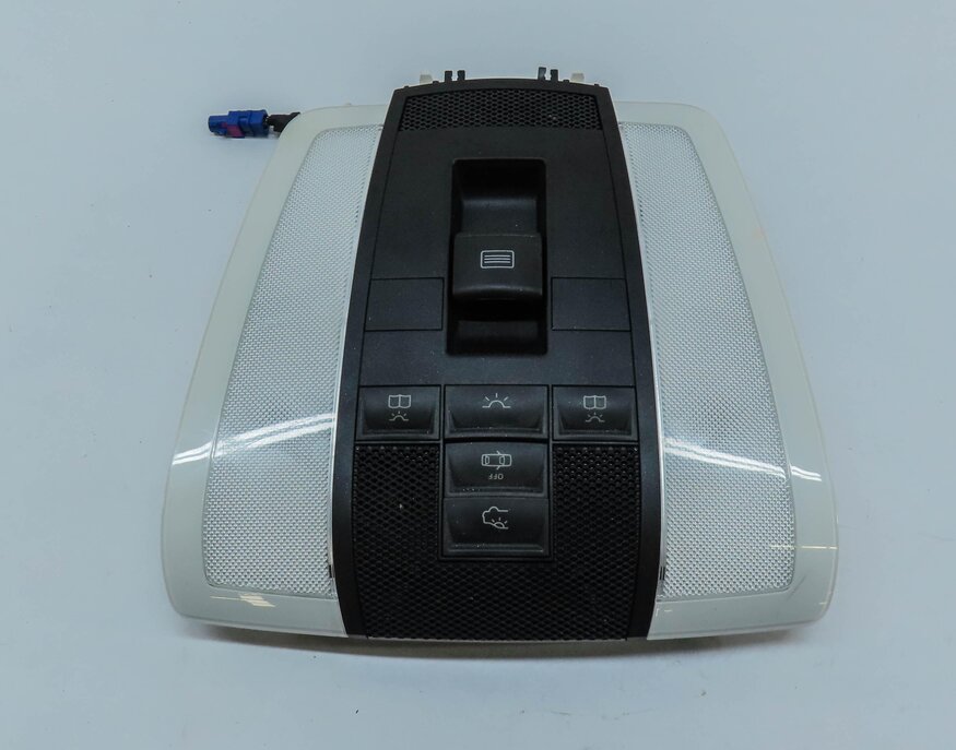 Thumbnail 4: 2012 MERCEDES C250 SEDAN W204 FRONT CENTER ROOF DOMELIGHT MAP READING LAMP BLACK