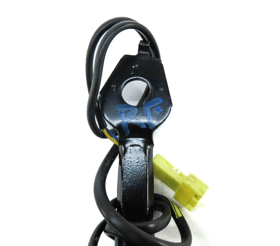 Thumbnail 6: 09-15 MERCEDES C GLK CLASS (X204 W204) FRONT RIGHT PASSENGER SEATBELT RECEIVER