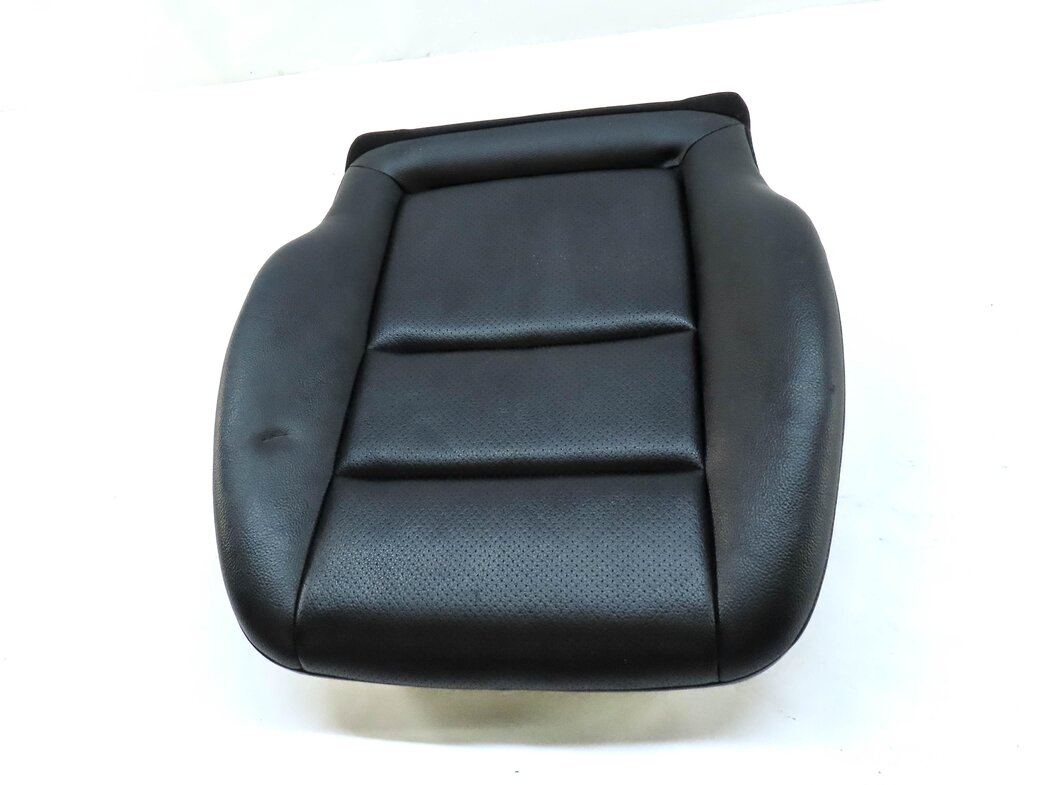 08-14 MERCEDES C CLASS (W204) FRONT RIGHT PASSENGER LOWER SEAT CUSHION (BLACK)