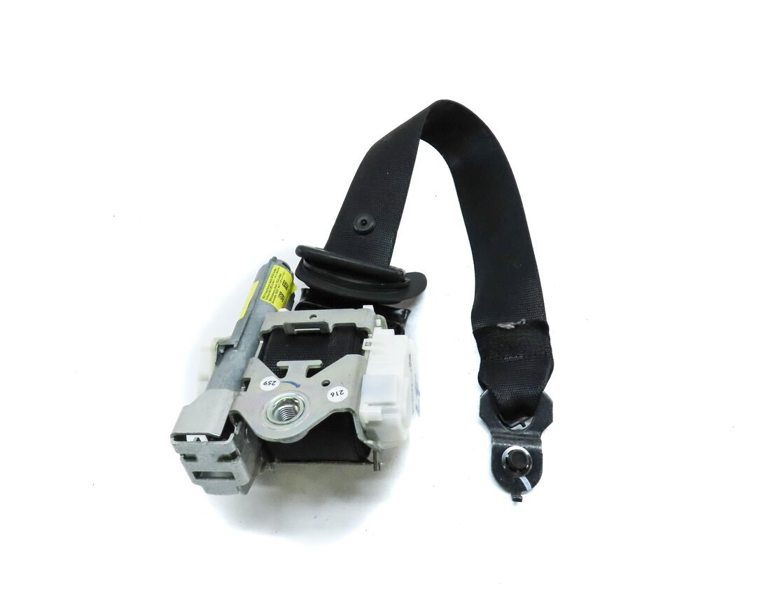 Thumbnail 4: 12-14 MERCEDES C-CLASS W204 SEDAN FRONT LEFT DRIVER SEATBELT RETRACTOR (BLACK)